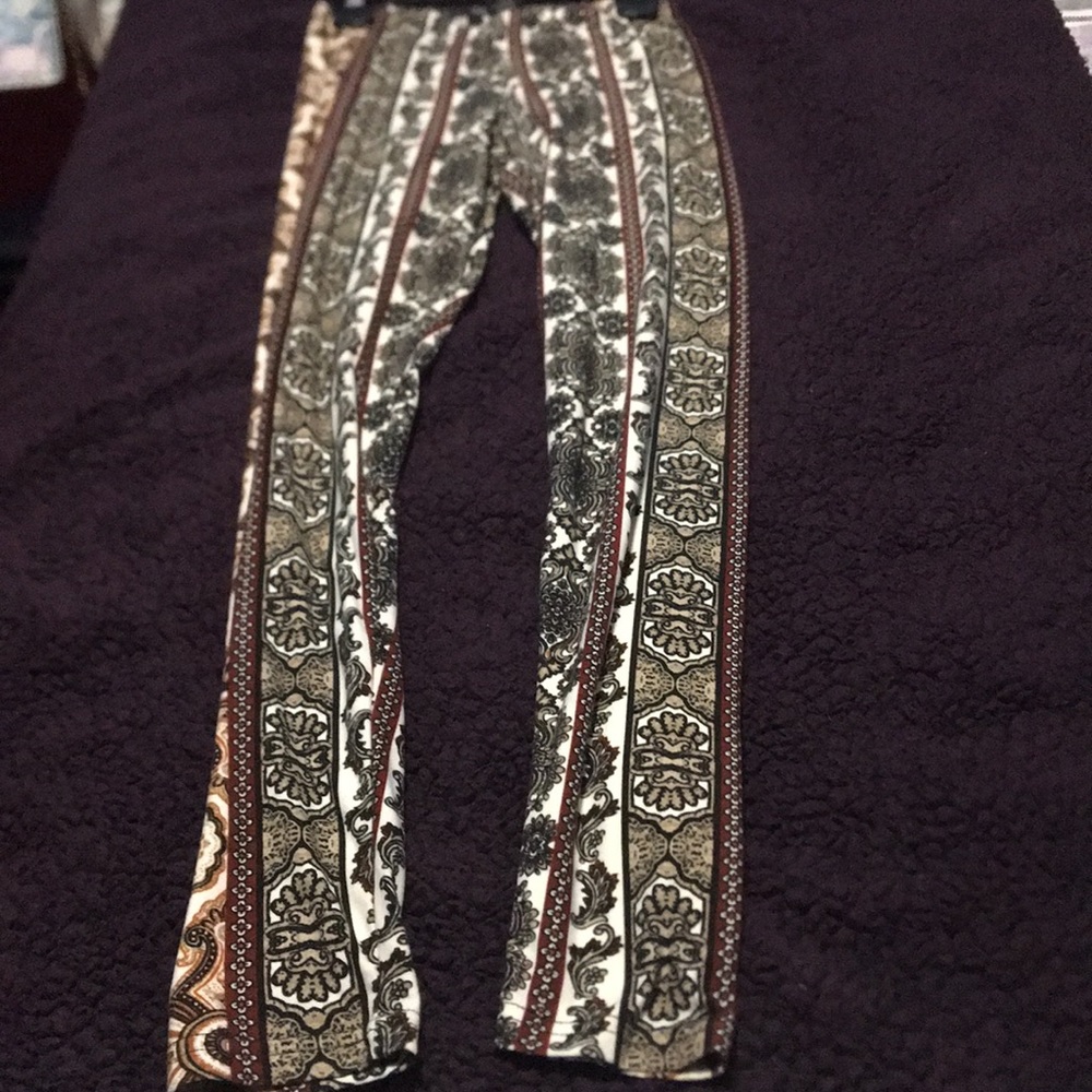 Detailed Print Leggings